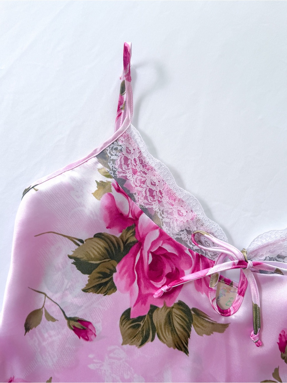 Vintage 90s Pink Floral Lace Trimmed Camisole - Picture 7 of 7